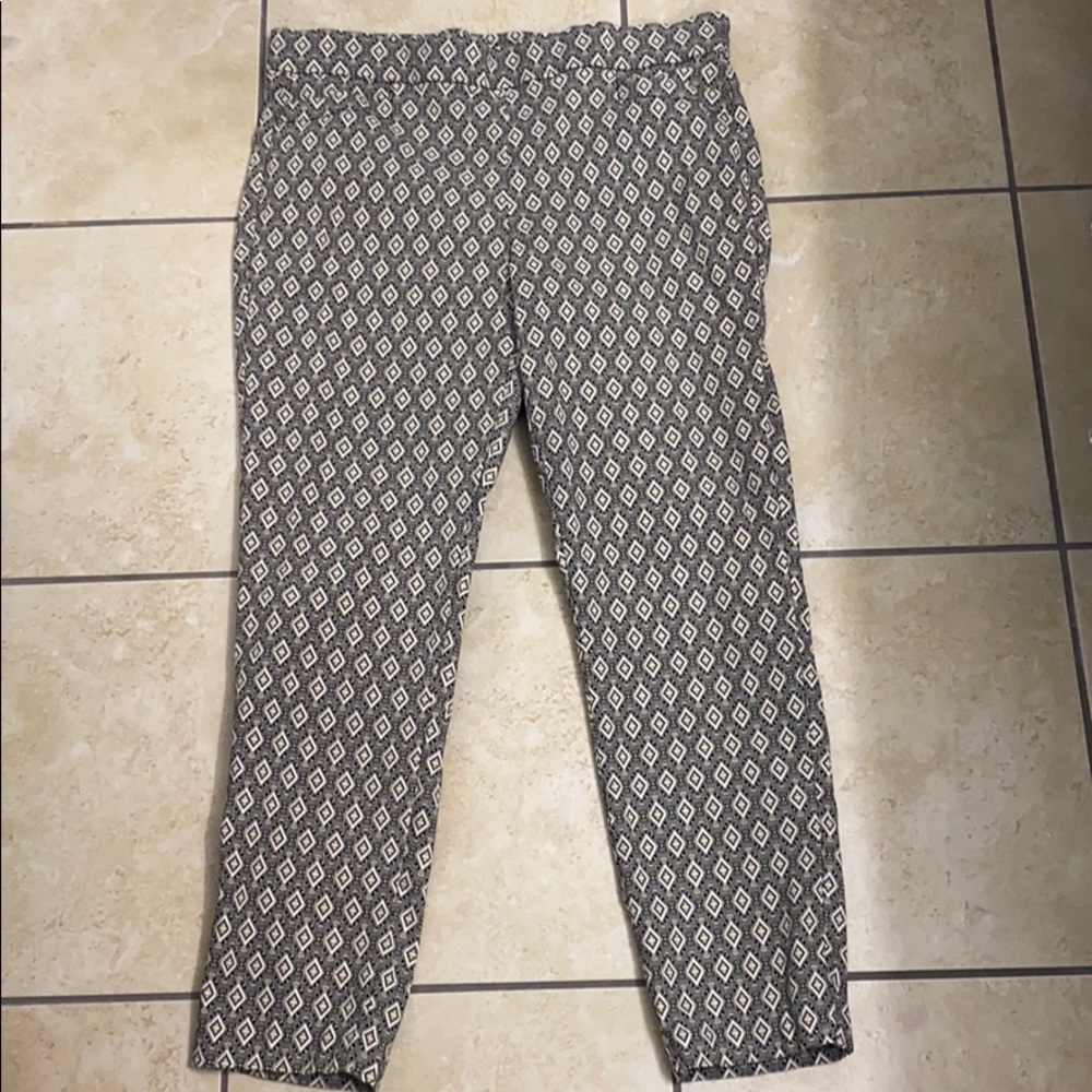 Geometric print stretchy dress pants size 16